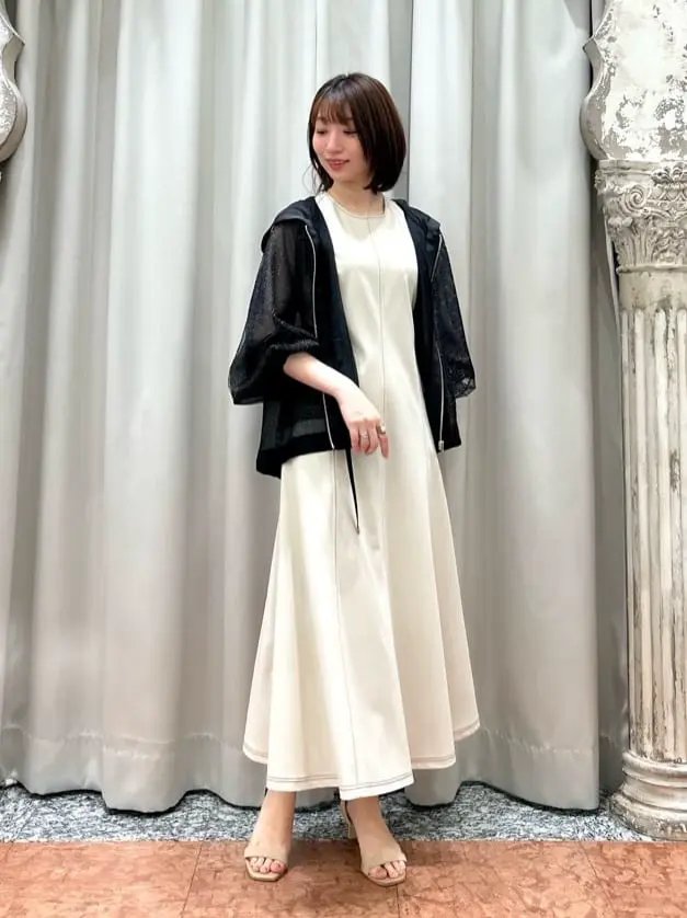 GRACE CONTINENTAL The Banquet eri コーディネート画像