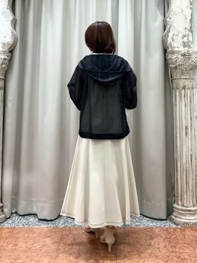 GRACE CONTINENTAL The Banquet eri コーディネート画像