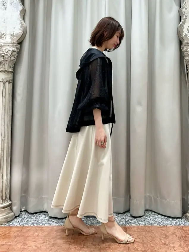 GRACE CONTINENTAL The Banquet eri コーディネート画像