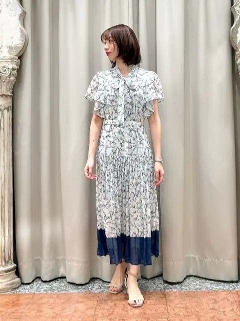 GRACE CONTINENTAL The Banquet eri コーディネート画像