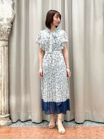 GRACE CONTINENTAL The Banquet eri コーディネート画像