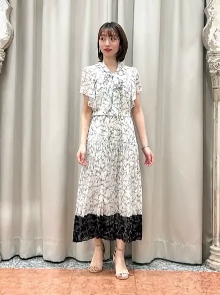 GRACE CONTINENTAL The Banquet eri コーディネート画像