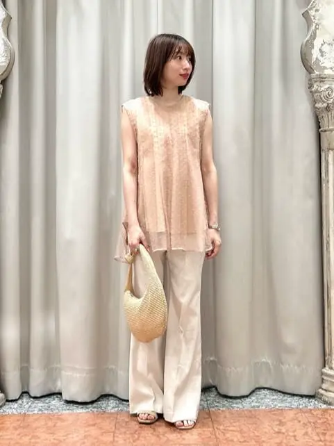 GRACE CONTINENTAL The Banquet eri コーディネート画像