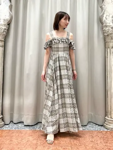 GRACE CONTINENTAL The Banquet eri コーディネート画像