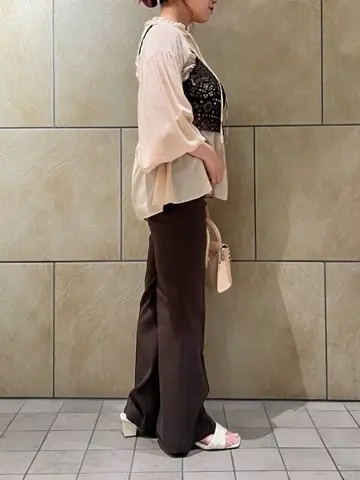 GRACE CONTINENTAL The Banquet SAITO コーディネート画像