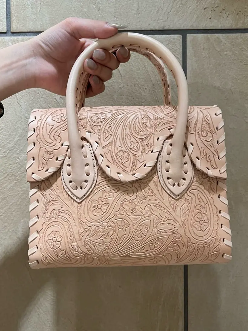 GRACE CONTINENTAL The Banquet SAITO コーディネート画像