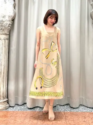 GRACE CONTINENTAL The Banquet eri コーディネート画像