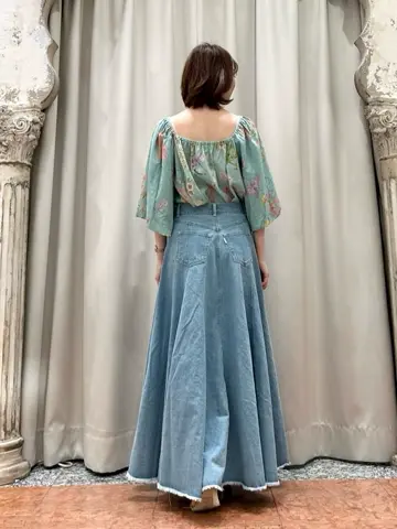 GRACE CONTINENTAL The Banquet eri コーディネート画像