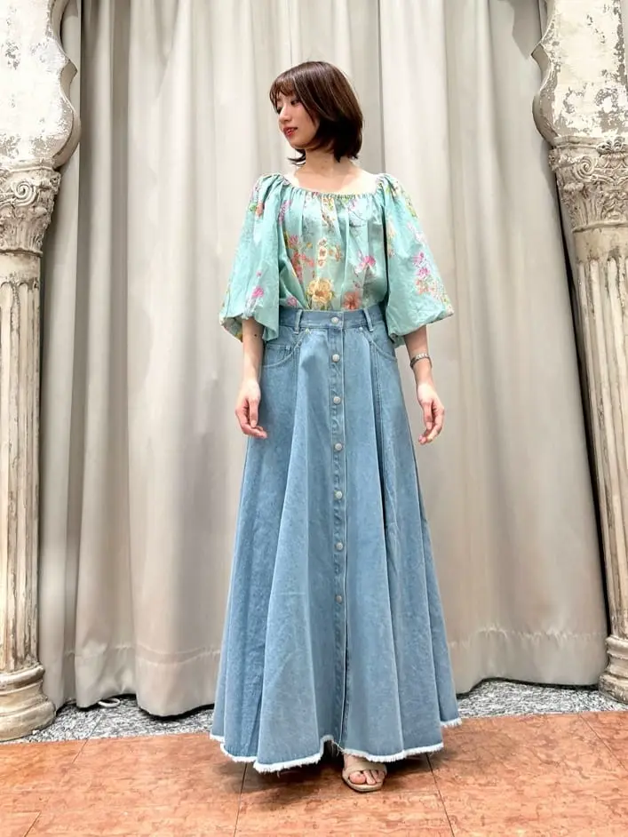 GRACE CONTINENTAL The Banquet eri コーディネート画像