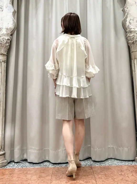 GRACE CONTINENTAL The Banquet eri コーディネート画像