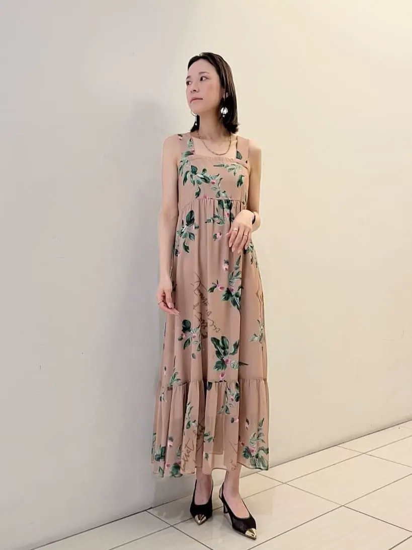 GRACE CONTINENTAL The Banquet 亀田 未希 コーディネート画像