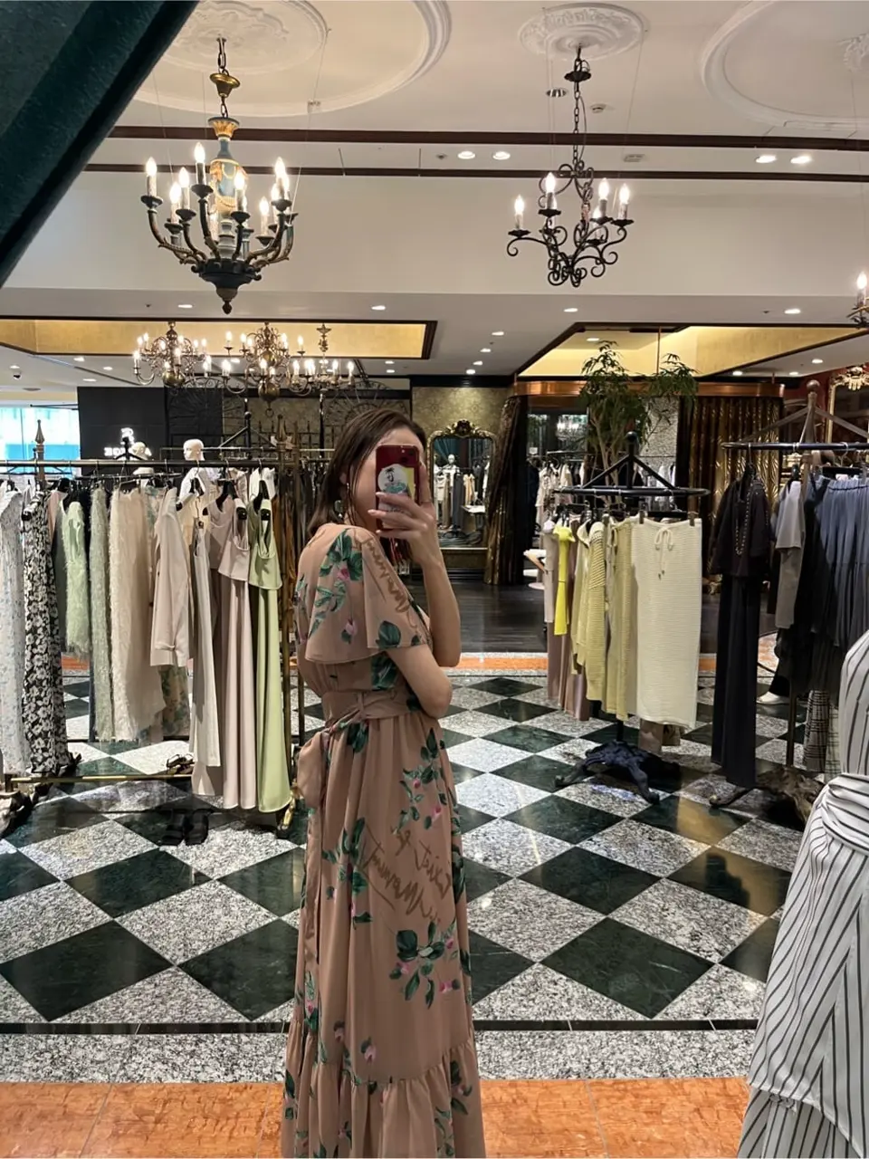 GRACE CONTINENTAL The Banquet 亀田 未希 コーディネート画像