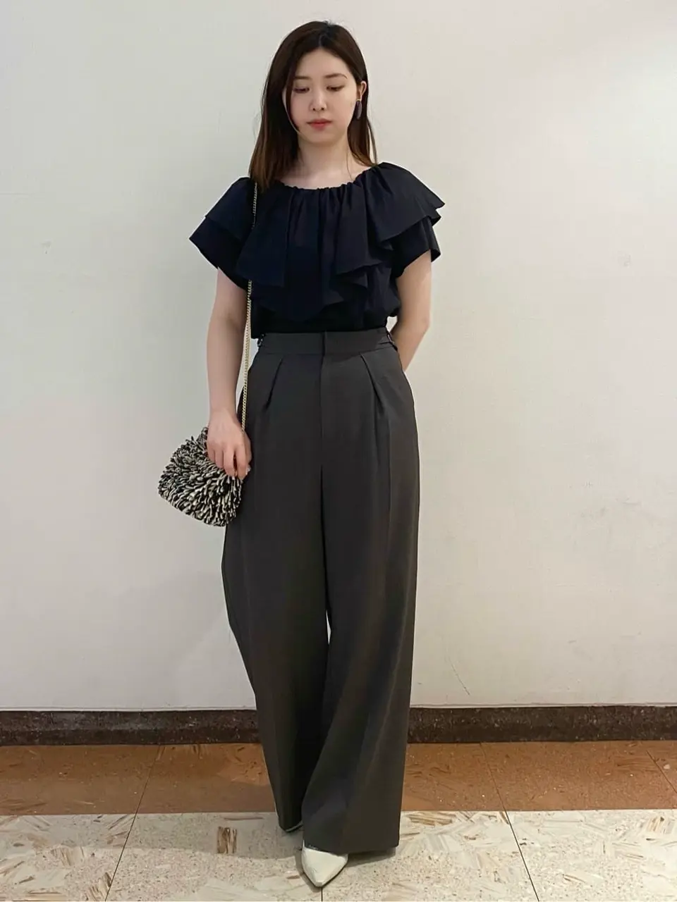 GRACE CONTINENTAL The Banquet mikiho コーディネート画像