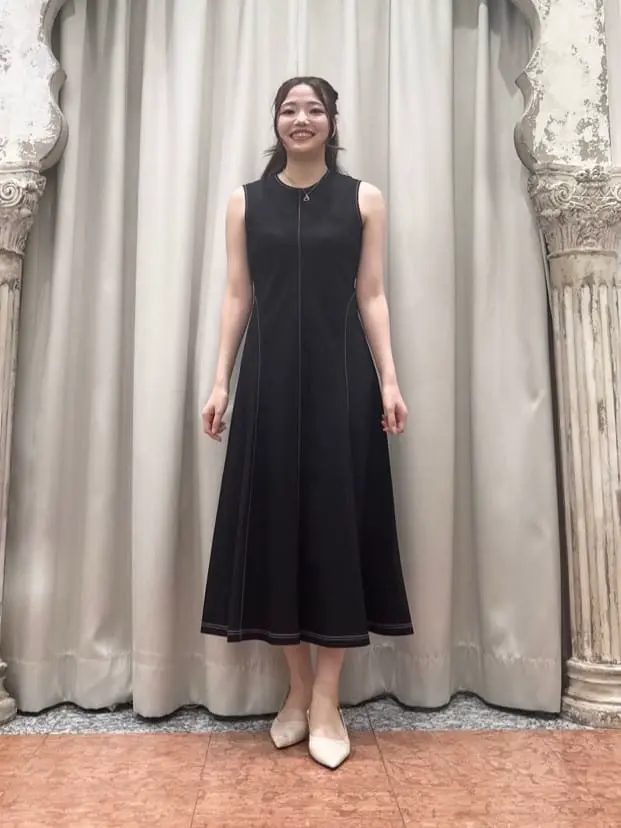 GRACE CONTINENTAL The Banquet 関谷　真琴 コーディネート画像