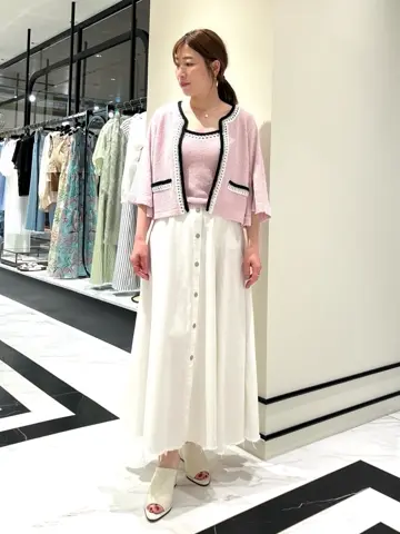 GRACE CONTINENTAL The Banquet 泉　智子 コーディネート画像