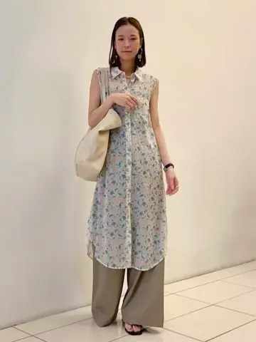 GRACE CONTINENTAL The Banquet 亀田 未希 コーディネート画像