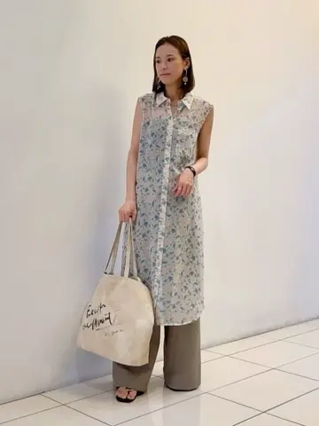 GRACE CONTINENTAL The Banquet 亀田 未希 コーディネート画像