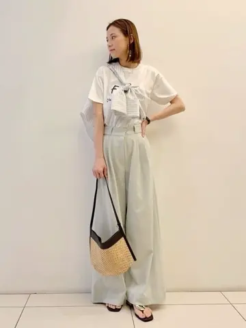 GRACE CONTINENTAL The Banquet 亀田 未希 コーディネート画像