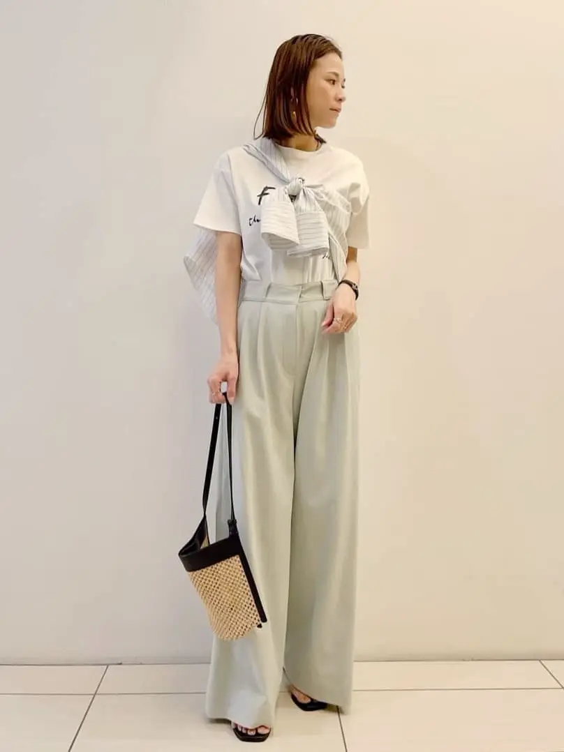 GRACE CONTINENTAL The Banquet 亀田 未希 コーディネート画像