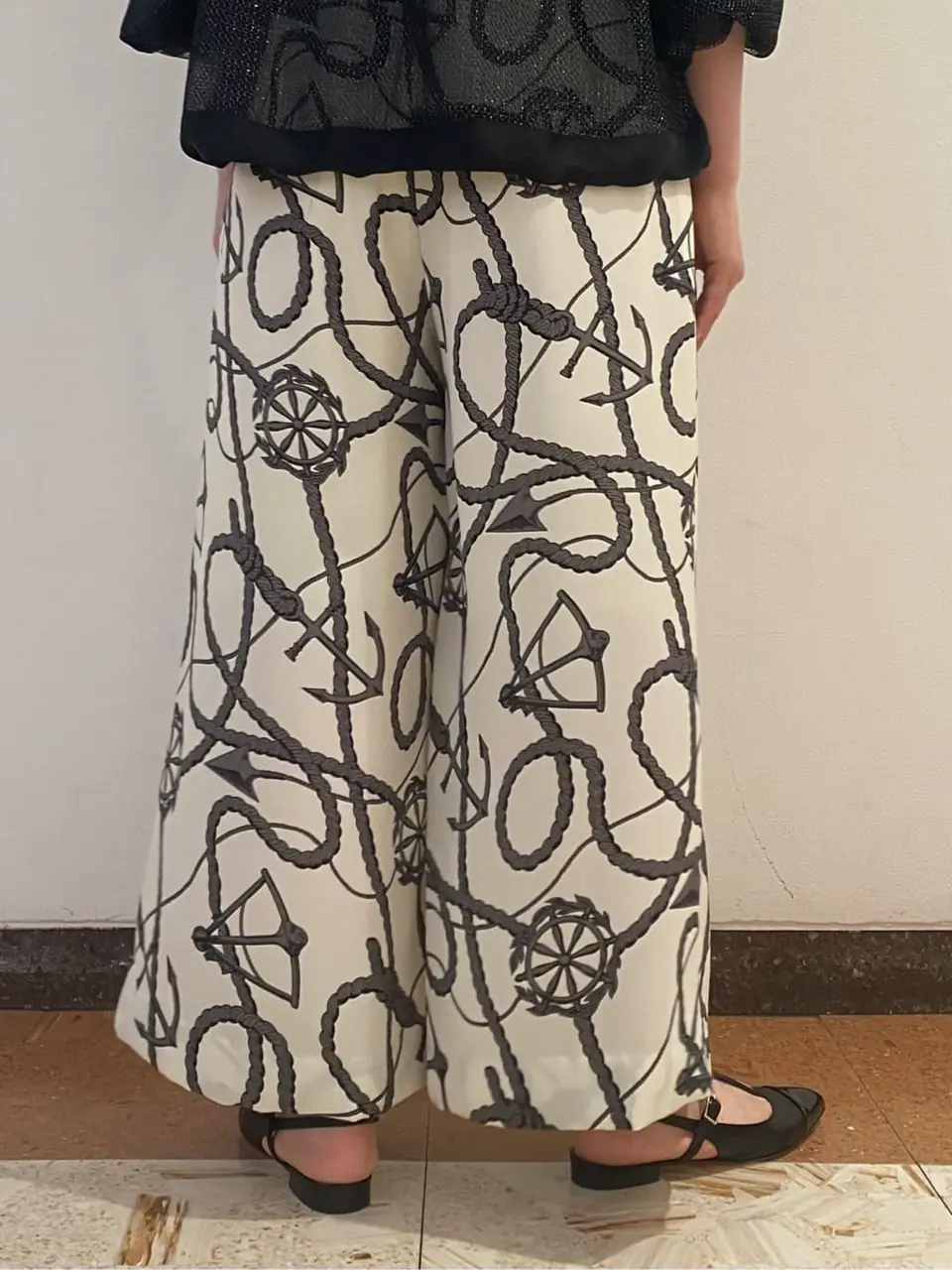 GRACE CONTINENTAL The Banquet mikiho コーディネート画像