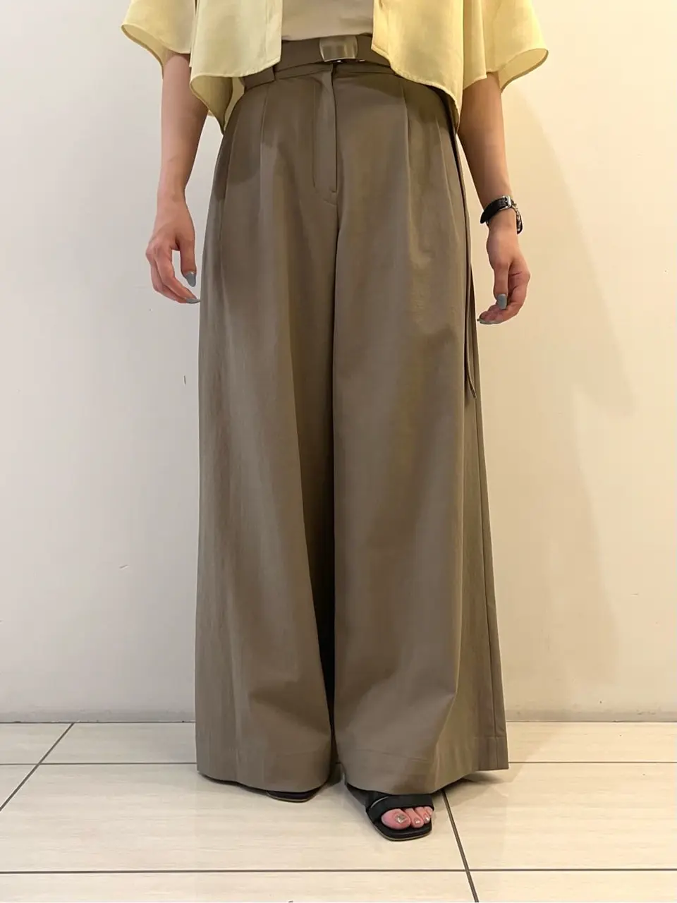 GRACE CONTINENTAL The Banquet SAITO コーディネート画像