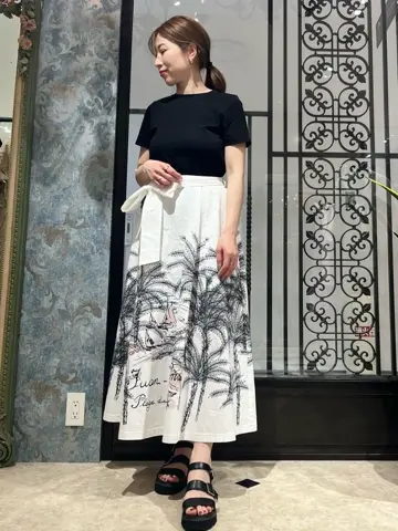 GRACE CONTINENTAL The Banquet 泉　智子 コーディネート画像