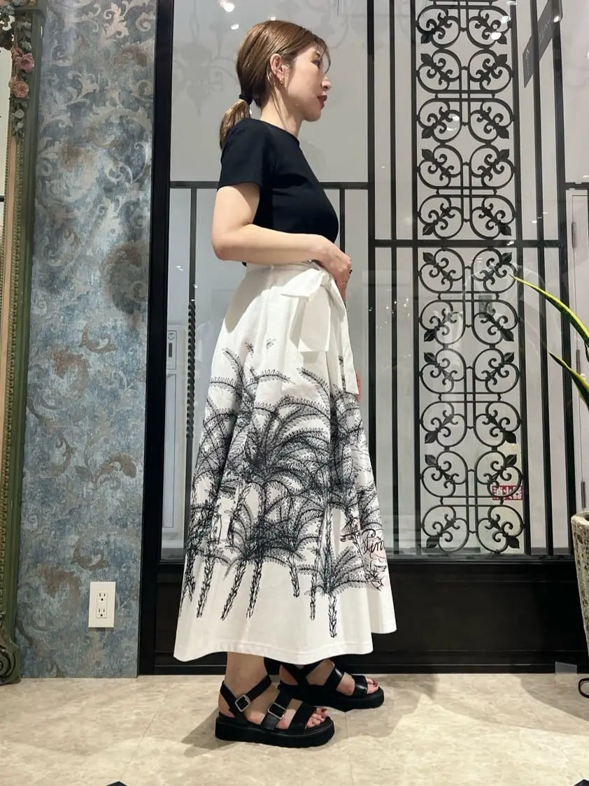 GRACE CONTINENTAL The Banquet 泉　智子 コーディネート画像