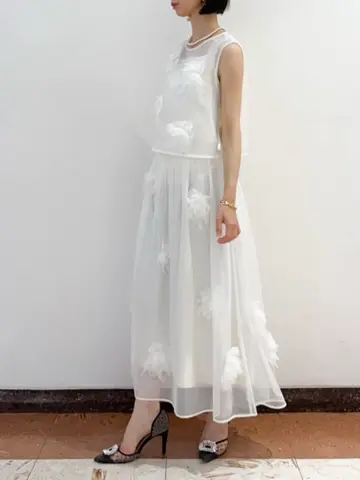 GRACE CONTINENTAL The Banquet yuri コーディネート画像