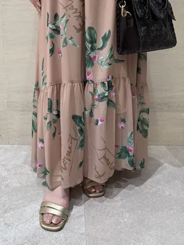 GRACE CONTINENTAL The Banquet 近藤　紫織 コーディネート画像