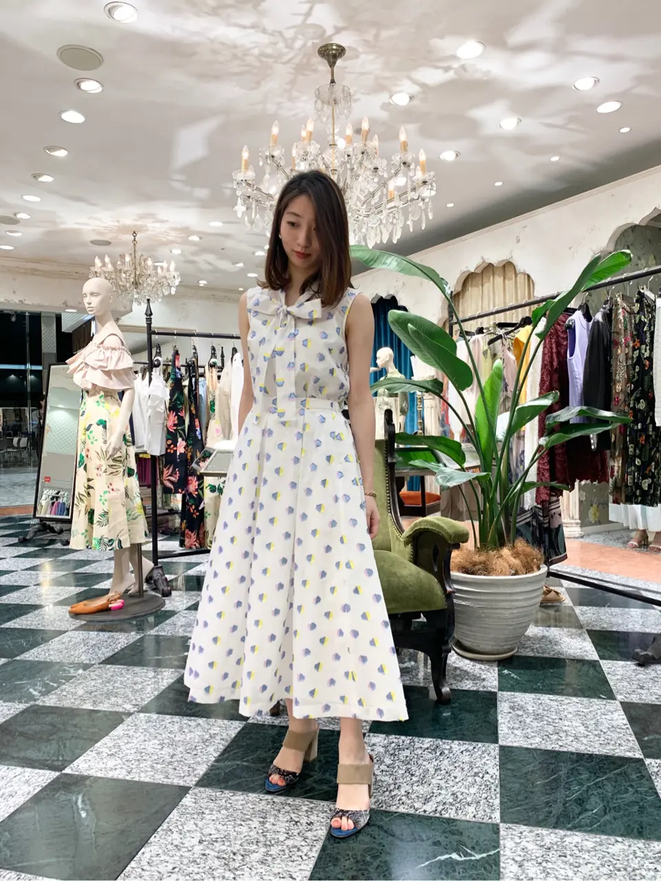 GRACE CONTINENTAL The Banquet eri コーディネート画像