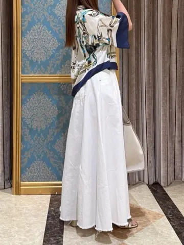 GRACE CONTINENTAL The Banquet 近藤　紫織 コーディネート画像