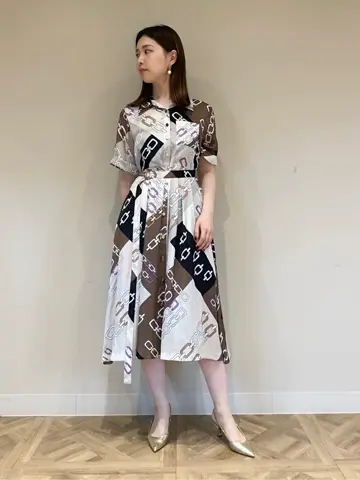 GRACE CONTINENTAL The Banquet mikiho コーディネート画像