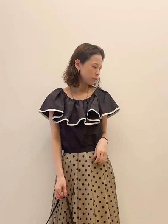 GRACE CONTINENTAL The Banquet 亀田 未希 コーディネート画像