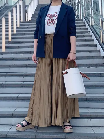 GRACE CONTINENTAL The Banquet 日笠　雅 コーディネート画像