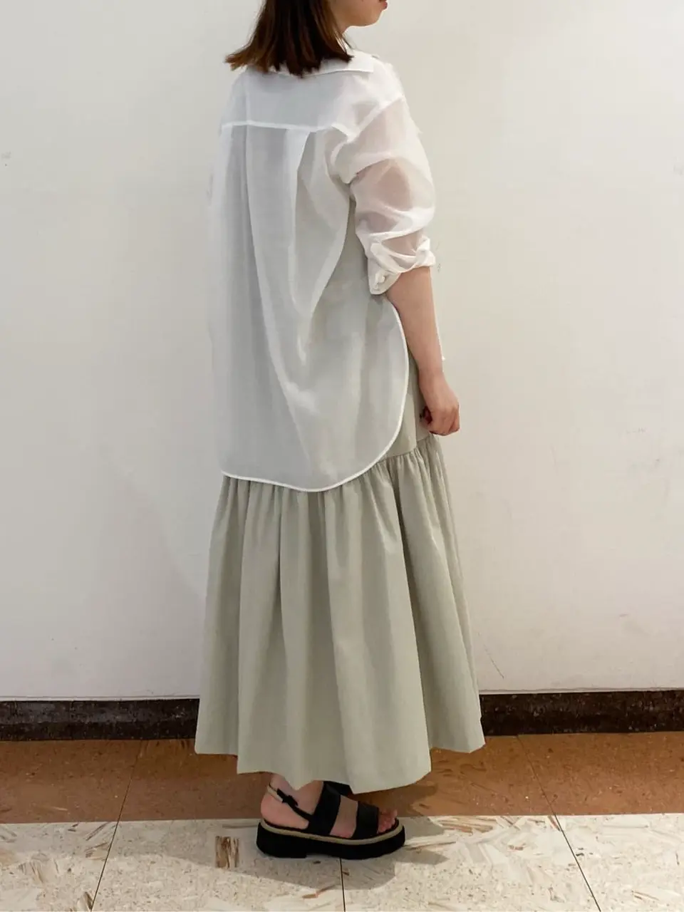 GRACE CONTINENTAL The Banquet mikiho コーディネート画像