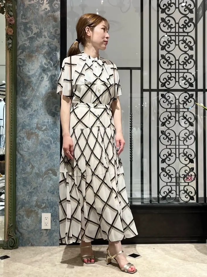 GRACE CONTINENTAL The Banquet 泉　智子 コーディネート画像