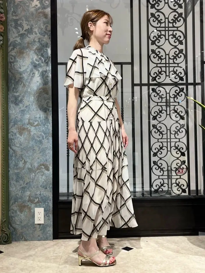 GRACE CONTINENTAL The Banquet 泉　智子 コーディネート画像