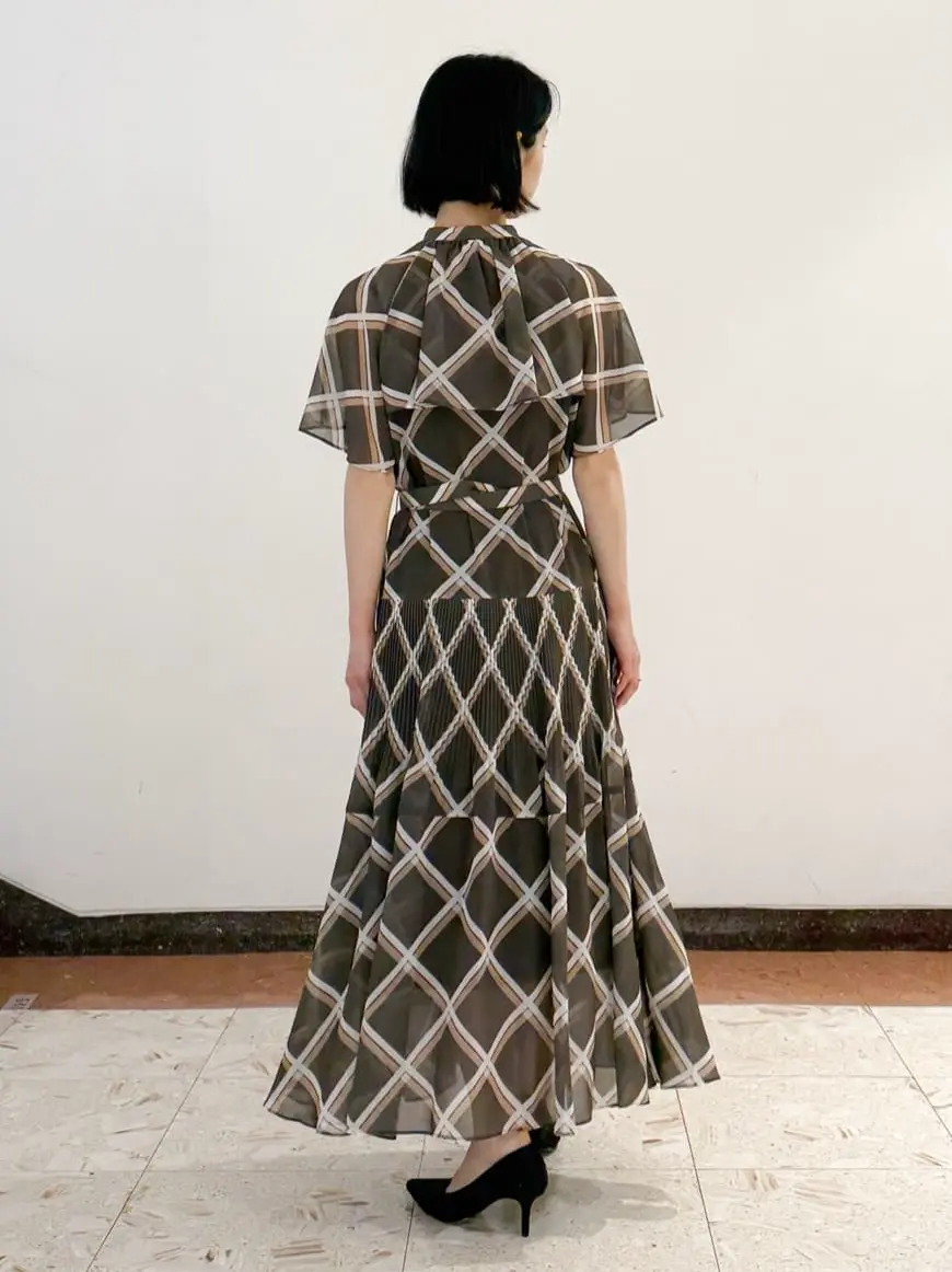 GRACE CONTINENTAL The Banquet yuri コーディネート画像