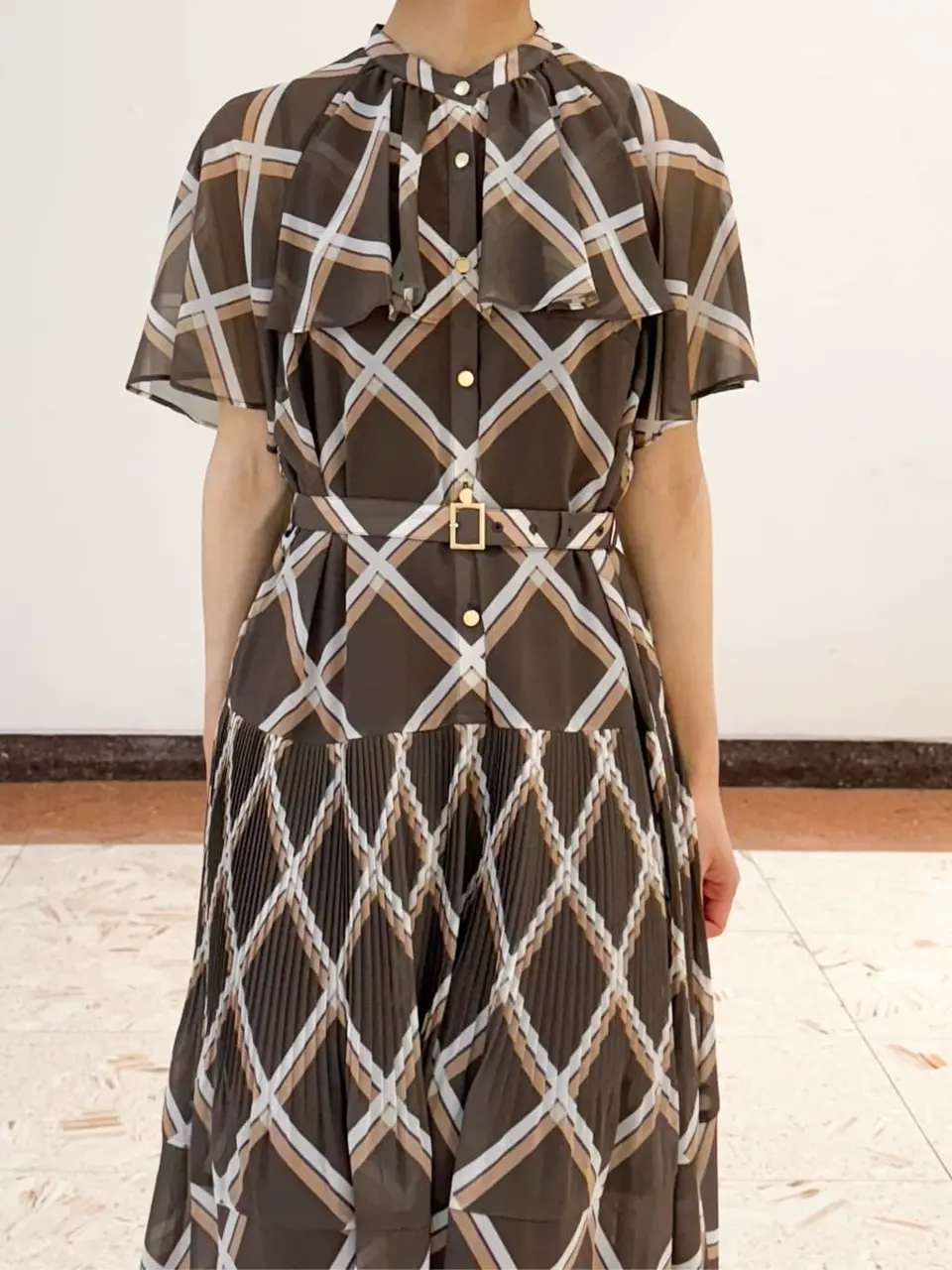 GRACE CONTINENTAL The Banquet yuri コーディネート画像