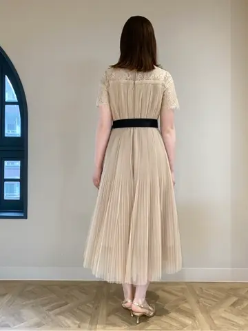 GRACE CONTINENTAL The Banquet mikiho コーディネート画像