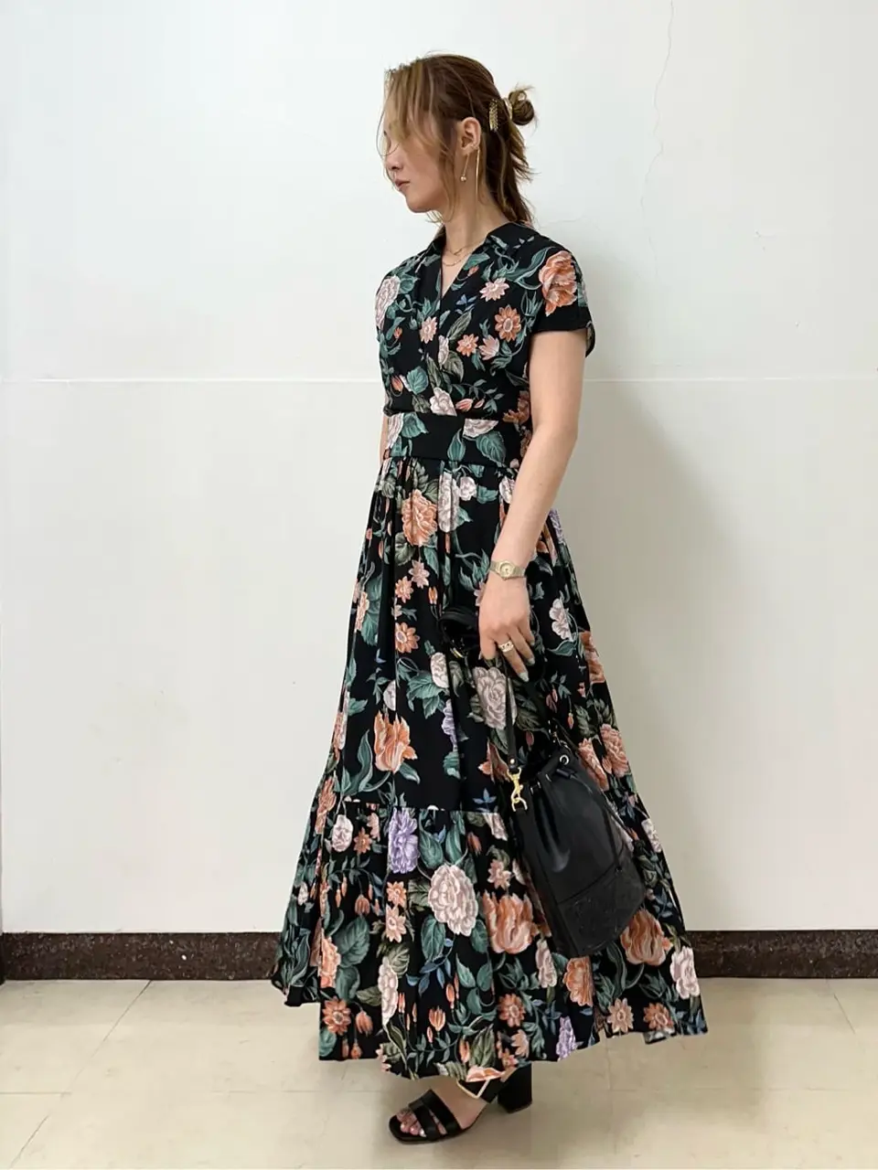 GRACE CONTINENTAL The Banquet Kogane. コーディネート画像