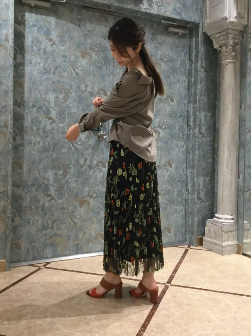 GRACE CONTINENTAL The Banquet Aya. コーディネート画像