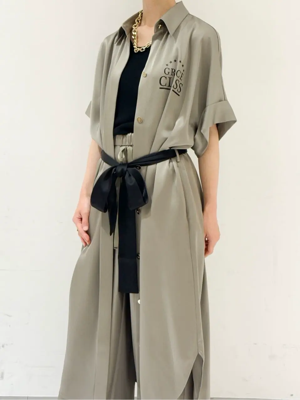 GRACE CONTINENTAL The Banquet yuri コーディネート画像