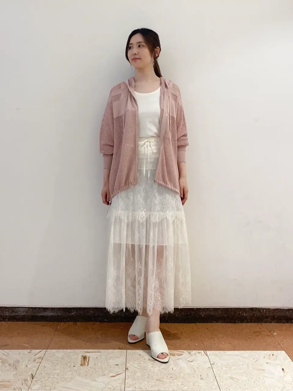 GRACE CONTINENTAL The Banquet mikiho コーディネート画像