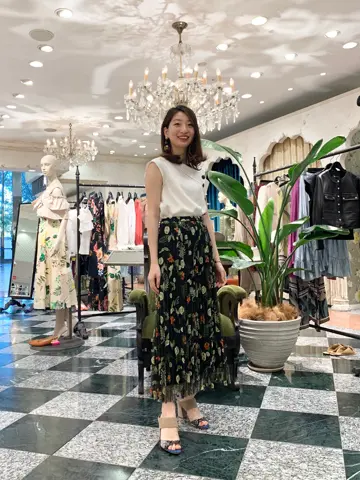 GRACE CONTINENTAL The Banquet eri コーディネート画像