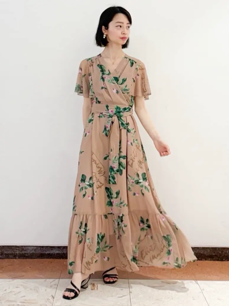 GRACE CONTINENTAL The Banquet yuri コーディネート画像