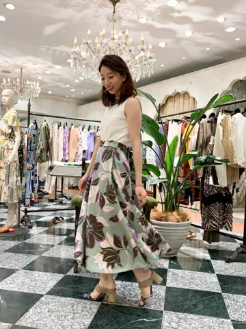 GRACE CONTINENTAL The Banquet eri コーディネート画像