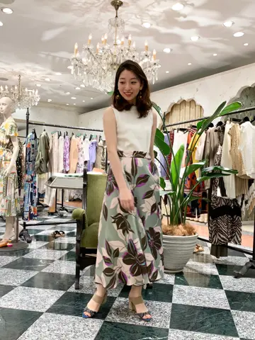 GRACE CONTINENTAL The Banquet eri コーディネート画像