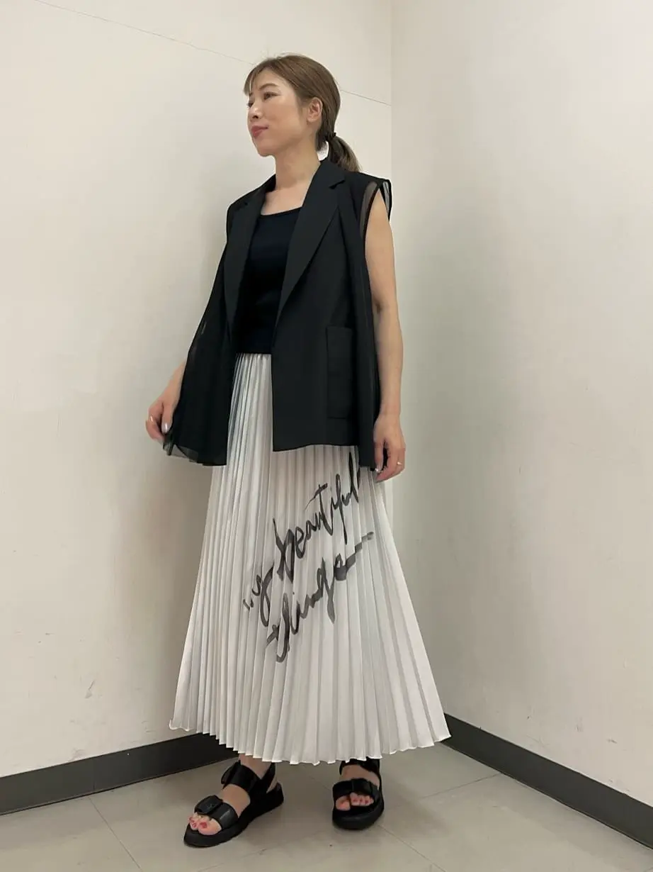 GRACE CONTINENTAL The Banquet 泉　智子 コーディネート画像