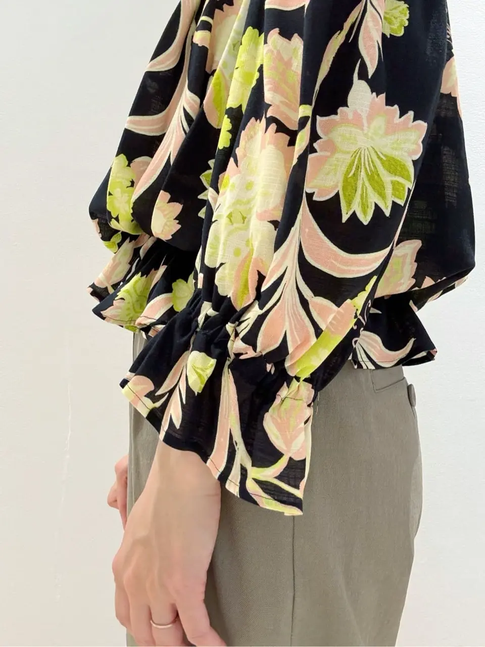 GRACE CONTINENTAL The Banquet A.FUKUDA コーディネート画像